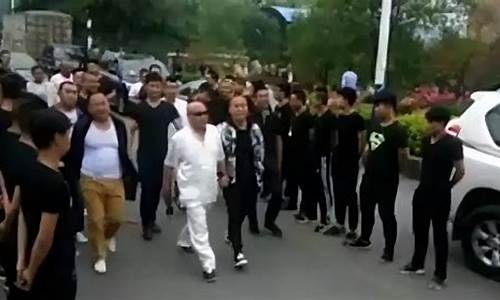 最容易当社会老大的星座男-最容易当社会老大的星座