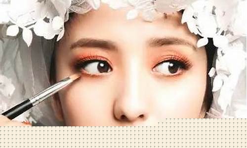 水瓶座的人眼神都很特别-水瓶座眼神迷人
